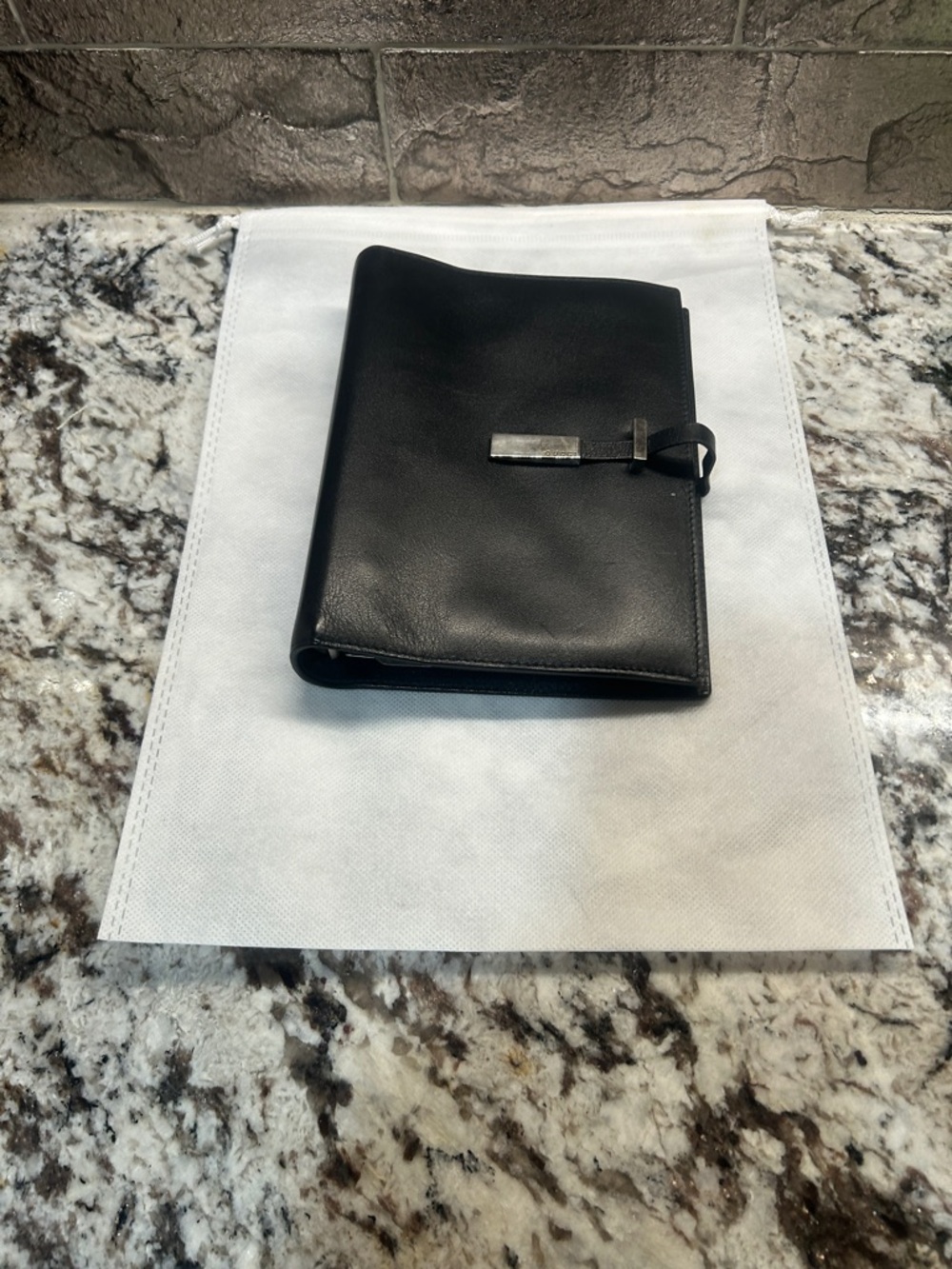 Gucci Black Leather Journal notebook Cover with Silver Logo Strap - Picture 3 of 7